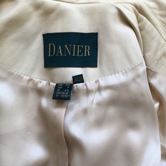 **Rare** Danier Leather Jacket - Size S (4-6) - Picture 11 of 11